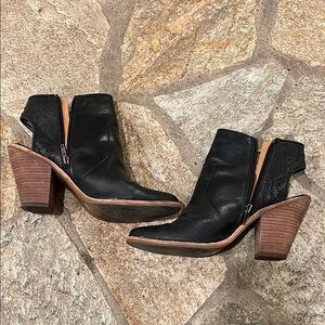 DV by Dolce Vita Black Heeled sling boots